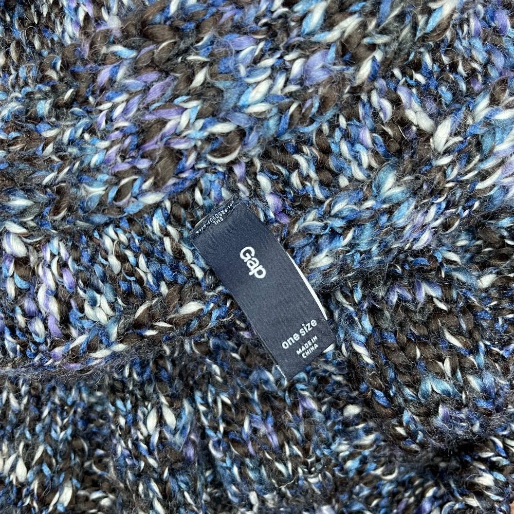 GAP Wool Blend Infinity Scarf - Picture 5 of 6